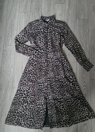 Платье лео на пуговицах