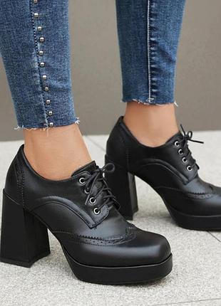 Жіночі вінтажні туфлі-оксфорди на шнурівці з квадратним підбором у британському стилі, туфлі оксфорди з натуральної шкіри на хутрі — преміум якість!