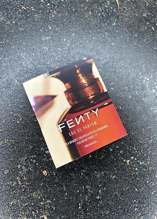 Пробник жіночих парфумів fenty beauty eau de parfum, 1.5мл