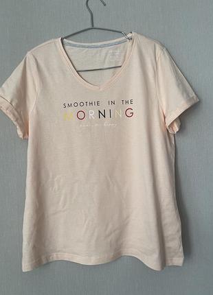 Жіноча футболка