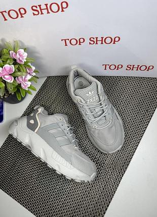 Оригінальні кросівки adidas