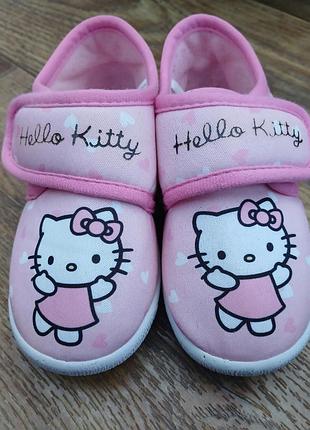 Тапочки, тапки, капці hello kitty, pepco 28р. 16.5-17см. ідеальний стан.