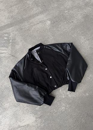 Бомбер-куртка шкіряна чорна жіноча