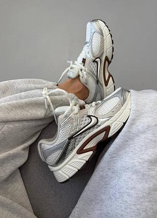 Кроссовки nike zoom v5 rnr | cream / brown / silver