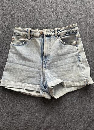 Шорты шорти