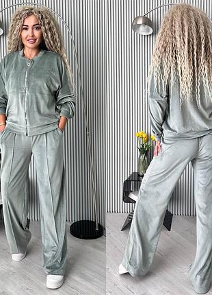 Костюм жіночий