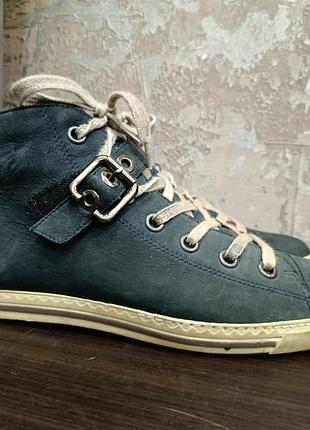 Стильные высокие кеды gerry weber