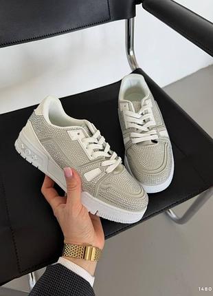 Кроссовки женские со стразами