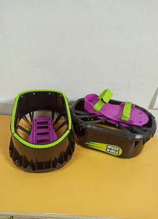 Мини батарейки для ног игрушка moon shoes от big time toys.