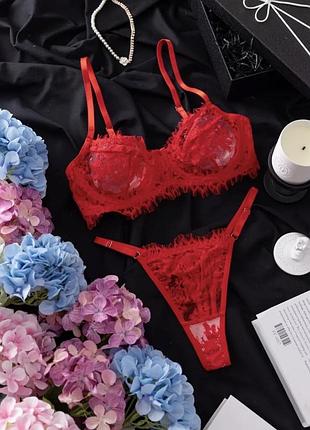 Червоний комплект білизни