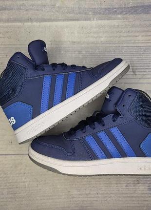 Кроссовки adidas