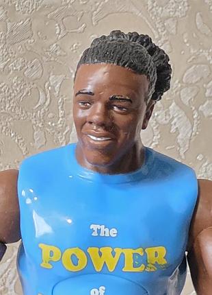 Рестлер wwe xavier woods. 3