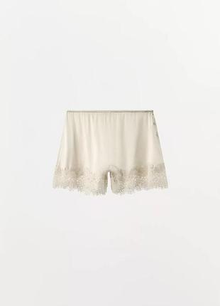 Шорты из шелковой смеси и кружева