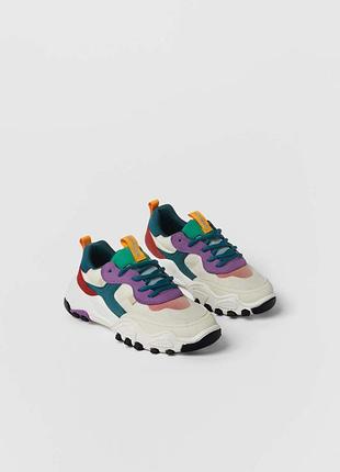 Нові кросівки zara