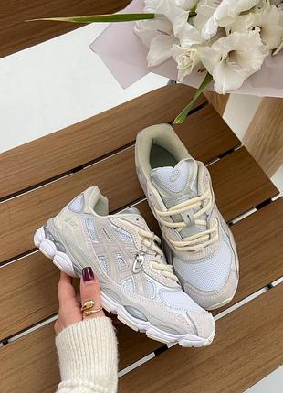 Кроссовки asics