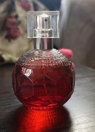 Парфумована вода true temptation. avon
