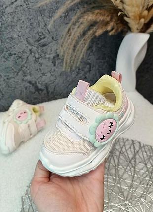 Дитячі кросівки для дівчинки 7