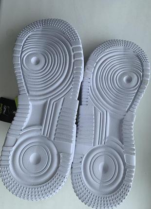 Кросівки дитячі 3