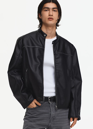 Чоловіча кожанка у чорному кольорі h&m