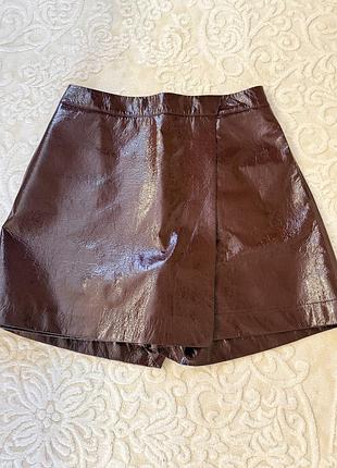 Шорти-спідниця трендового кольору марсала в ідеальному стані