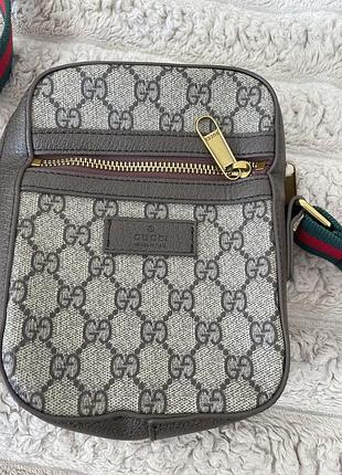 Gucci ophidia або gg supreme messenger bag