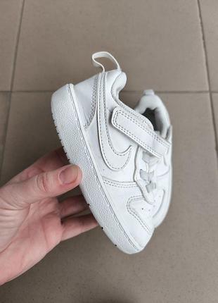 Оригінальні кросівки nike