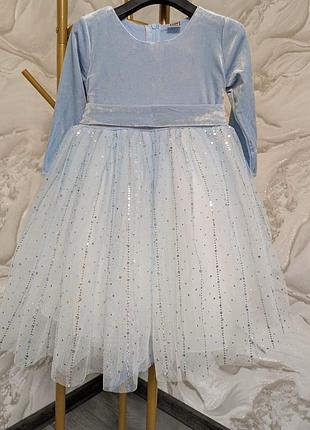 Сукня для дівчинки на свято