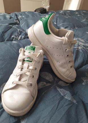 Кроссовки детские adidas 28 размер,белые,шнуровка