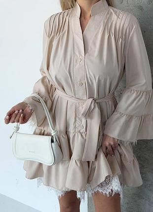 Сукня вільного крою з мереживом