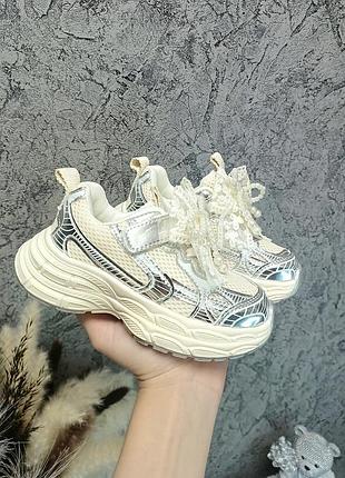 Детские кроссовки для девочки