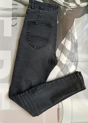 Женские джинсы zara