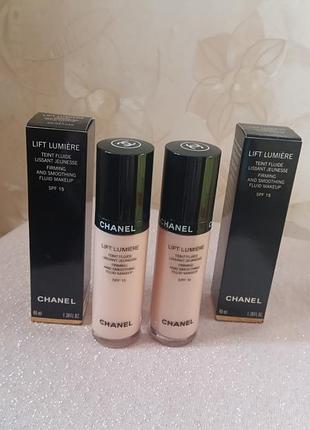 Chanel lift lumiere firming and smoothing fluid розгладжувальний тональний флюїд для молодості шкіри
