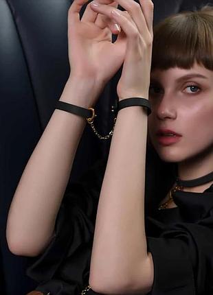 Браслет-наручники итальянская кожа, черный, upko секс-магазин взрослых игрушек