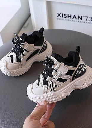 Кроссовки 102, р.21,22,23,24,25,26,27,28,29,30, эко-кожа+текстиль, черный/белый