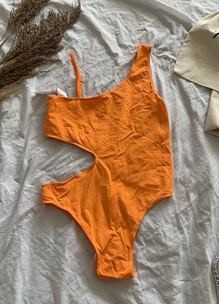 Боді м оранжевий