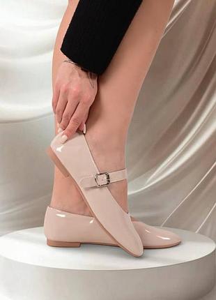 Балетки лакированные на узкую и среднюю ножку