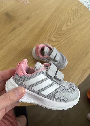 Кросівки adidas original 19 розмір