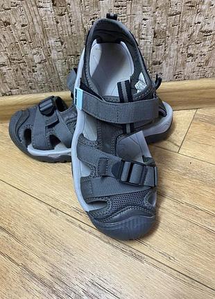 Dream pairs  брендові сандалі