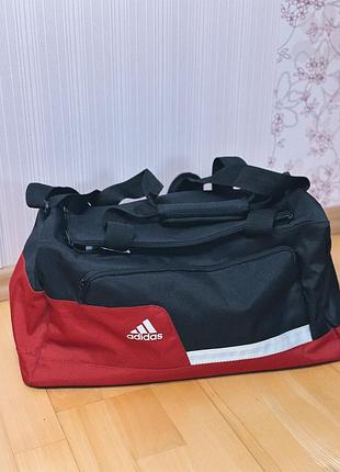 Спортивна сумка adidas