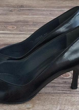 Туфли stuart weitzman. размер 40. peep toe