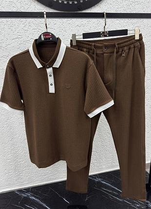 Літній костюм брендовий