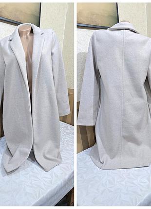 Легке пальто. zara.
