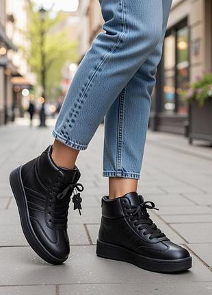 Кеди чорні високі жіночі