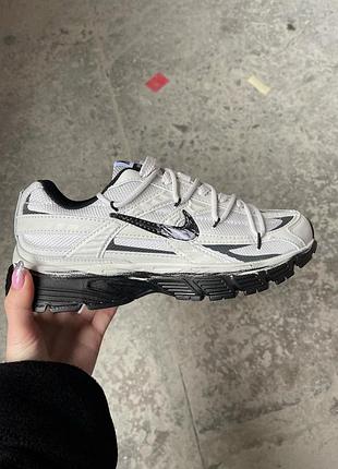 Nike initiator custom white black