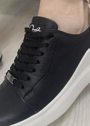 Кросівки, чорні шкіряні кеди з натуральної шкіри, з білою підошвою, весна-осінь