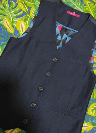 Жилет классический 7-8 лет
