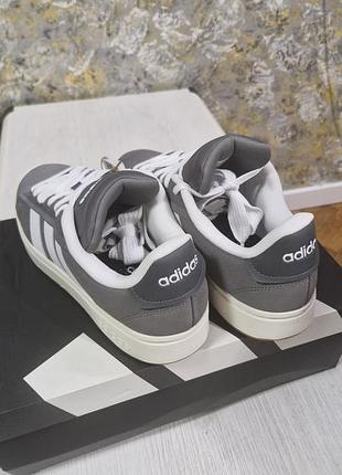Кроссовки adidas 3
