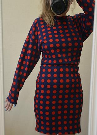 Міні-сукня обтягуюча з яскравим принтом