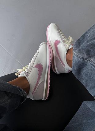 Nike cortez valentines day beige pink