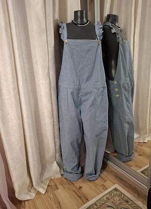 Котоновый с карманами и сзади и спереди комбинезон большого размера